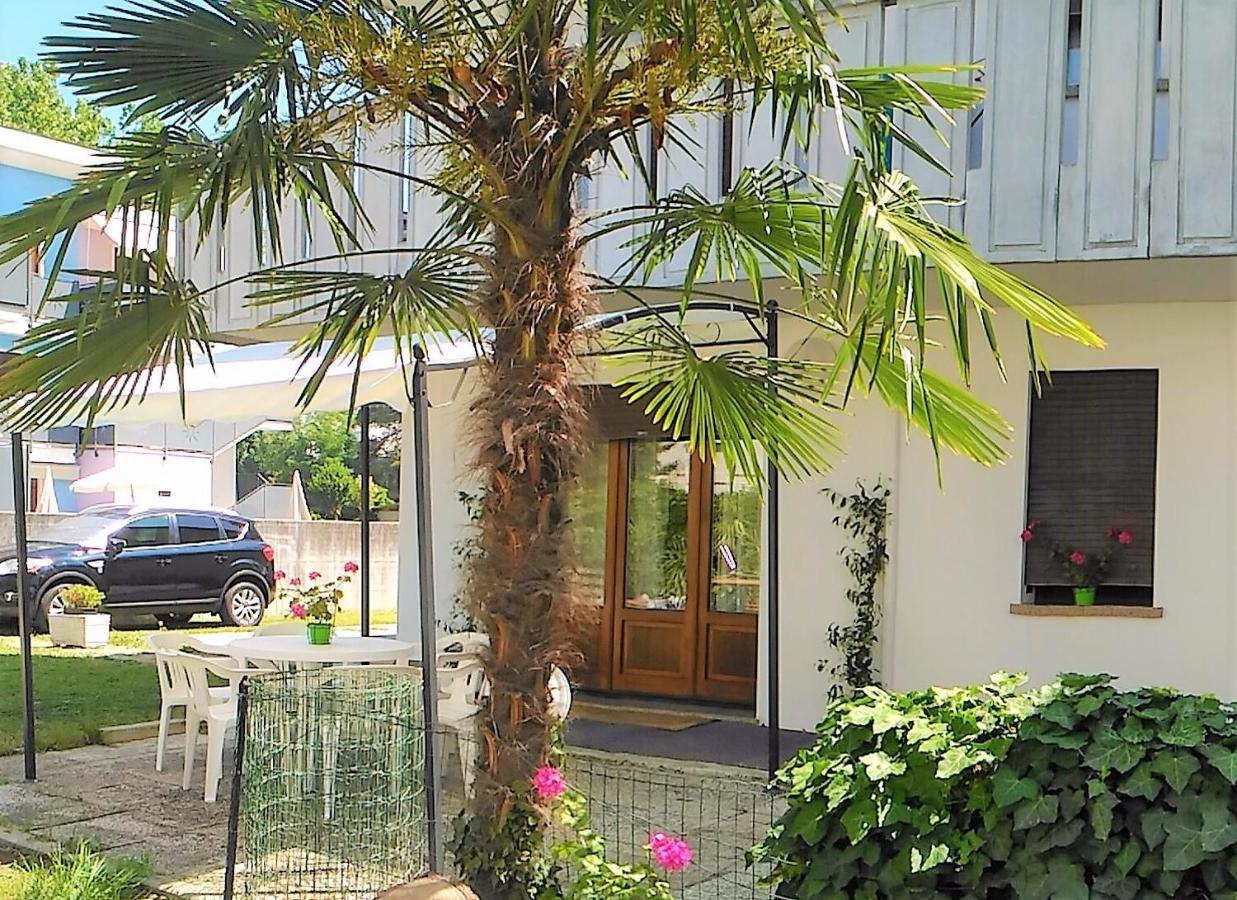 Green Holiday Villa Bibione Bagian luar foto