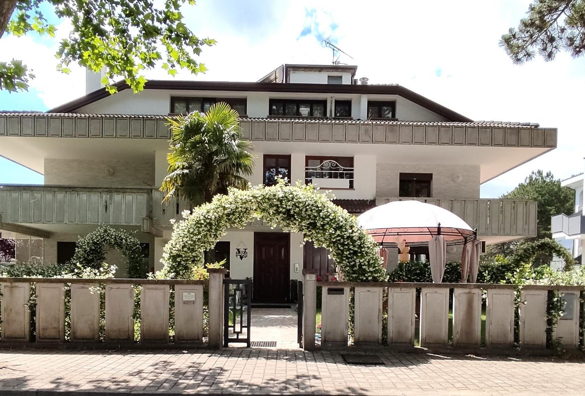 Green Holiday Villa Bibione Bagian luar foto