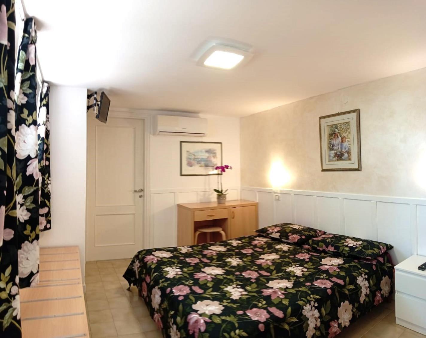 Green Holiday Villa Bibione Bagian luar foto